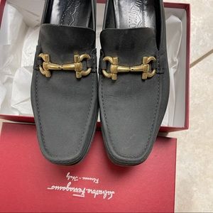 Ferragamo logo hardware suede loafers